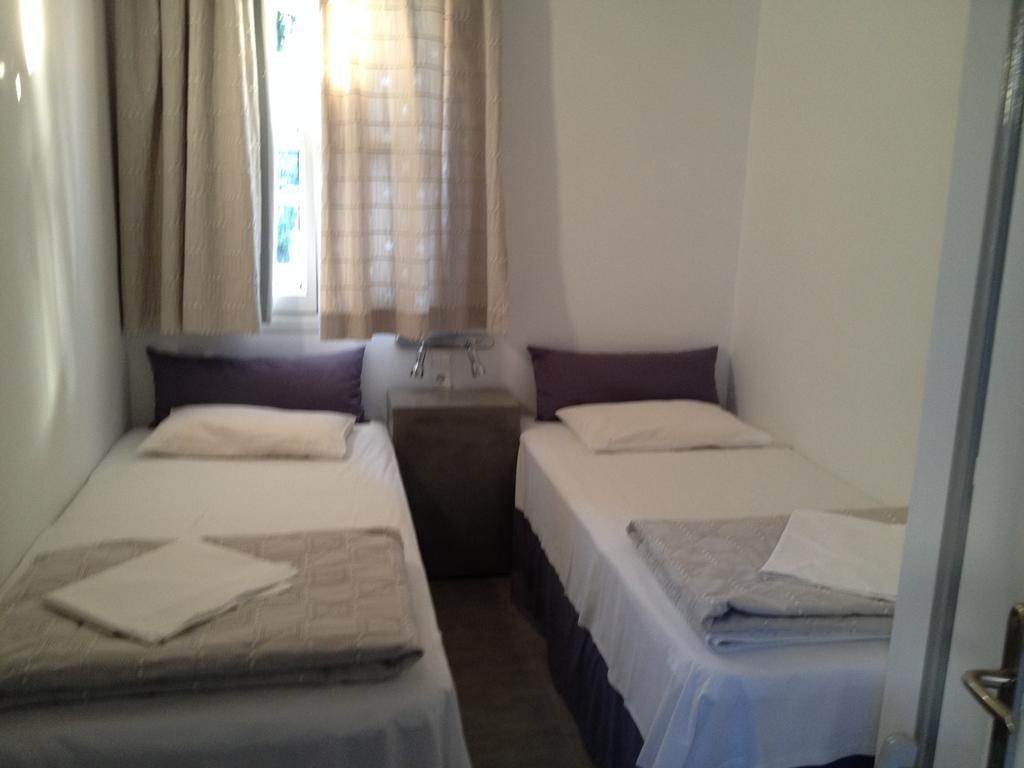 Giannoulis Hotel Adamantas  Rum bild